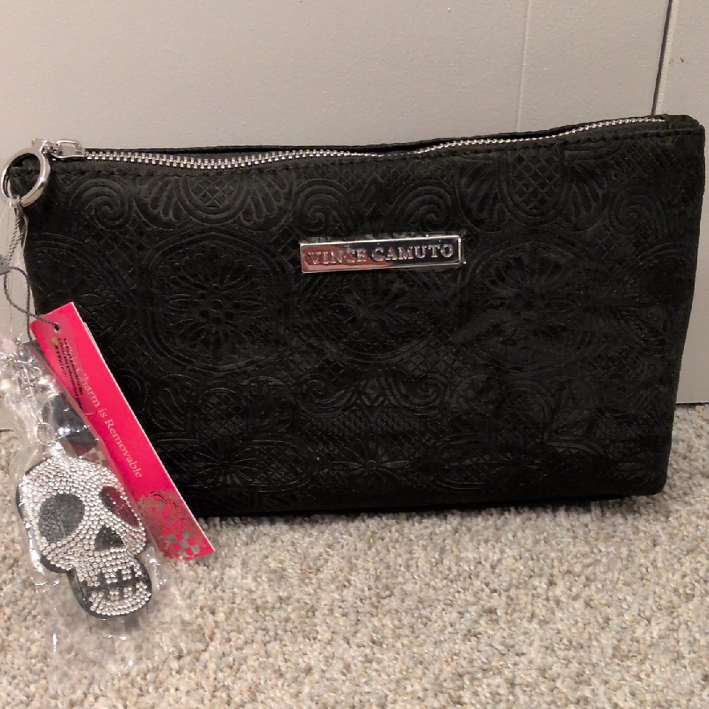 nwt  Vince Camuto Black Textured Clutch with Skull Accent